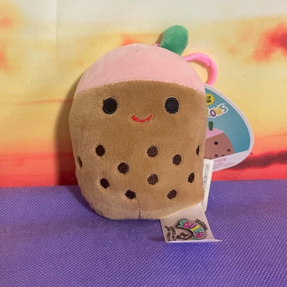 Bernice the Bobba Clip - Picture 6 of 7